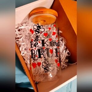 "Be Kind" glass can cup